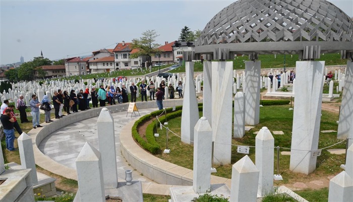 Namlunun ucunda yaşamak