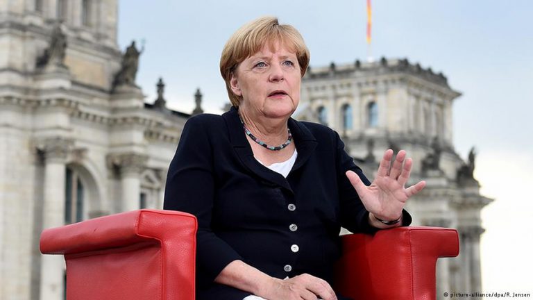 Merkel: Türkiye’deki sorunlar Almanya’ya taşınmasın
