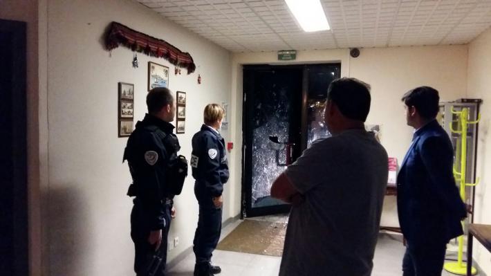 Fransa’da eğitim merkezi saldırganlarına 8 ay hapis, 23 bin Euro para cezası