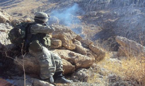 Hakkari’de çatışma: 3 şehit, 3 yaralı