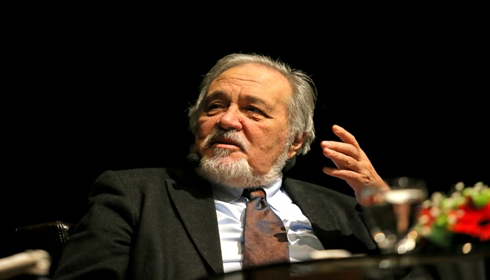 İlber Ortaylı: Mussolini devrindeki belediyeler bile bizden demokratikti