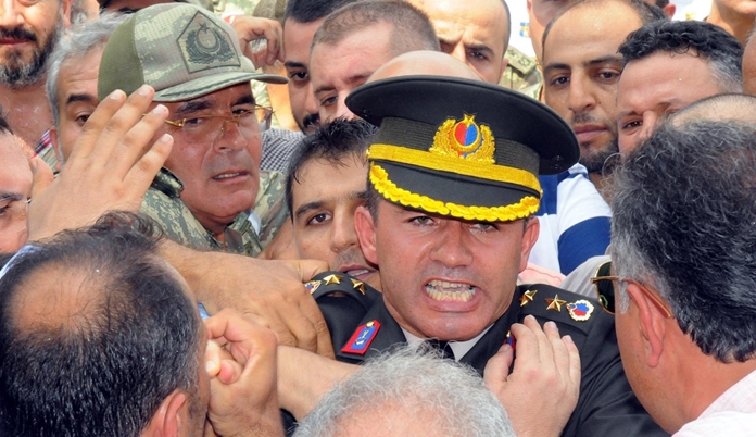Yarbay Alkan ordudan atıldı: ‘Aynı haksızlıklara uğramadan ölmeyin’