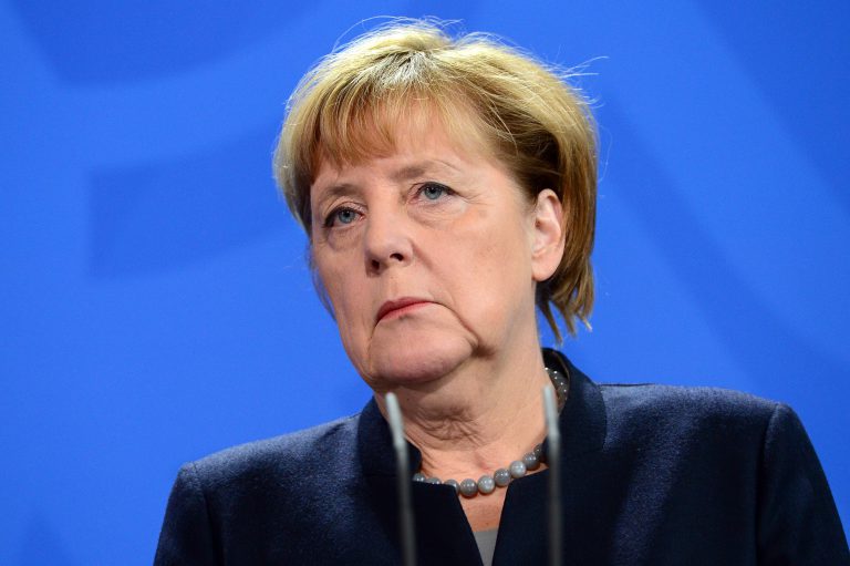 Merkel: Türkiye’de basın özgürlüğünün kısıtlanması son derece endişe verici