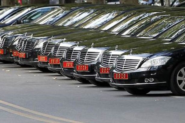 Kamu araçlarında israf sınır tanımıyor: Bir yılda 2 milyar 23 milyon lira harcadılar