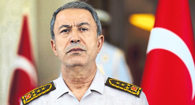 Ahmet Takan: Genelkurmay Karargahı’nda Hulusi Akar’ın gözaltına alınacağı konuşuluyor