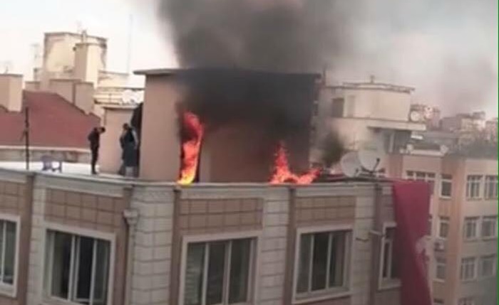 Provokasyona dikkat! HDP binalarına saldırı furyası başlatıldı