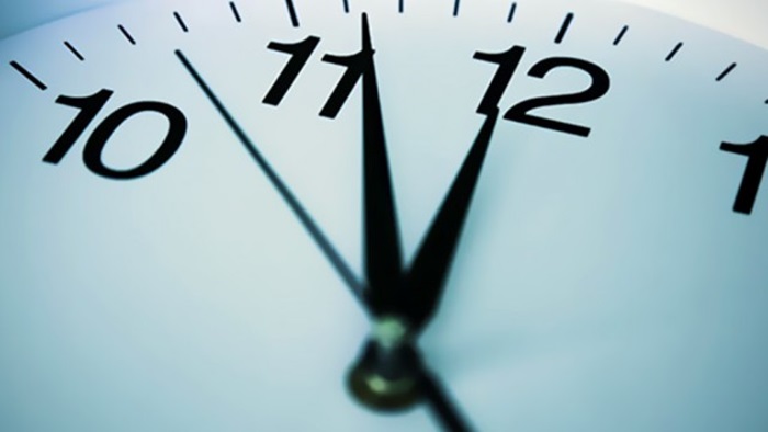 Yaz saati yasayla sürekli hale getirildi