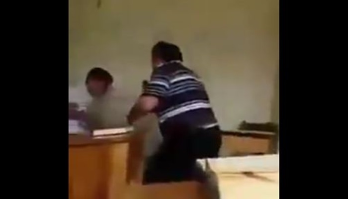 Kur’an kursunda çocuklara terlikle dayak