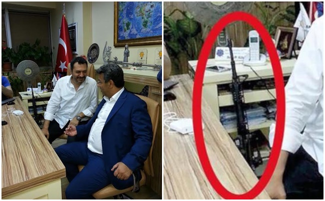 Skandal: AKP’li başkanın odasında uzun namlulu silahlı poz