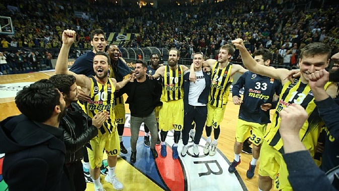 Volkan Demirel’e basket maçındaki tezahürattan dolayı soruşturma
