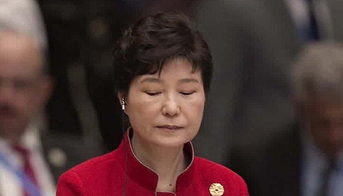 Güney Kore Eski Devlet Başkanı ‘rüşvetten’ tutuklandı