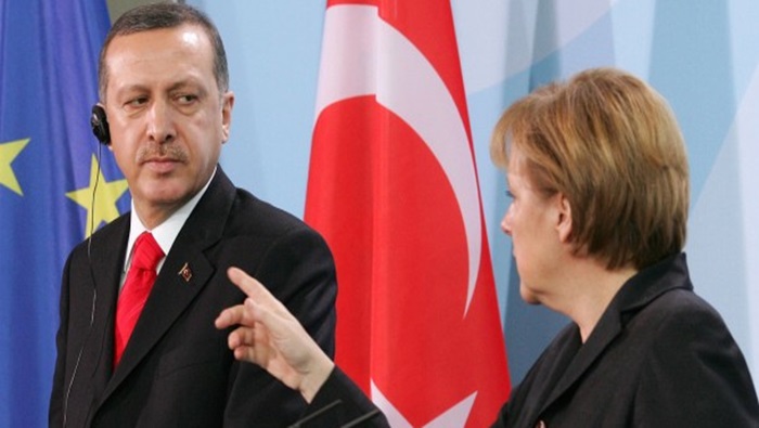 Almanya yalanladı: Merkel’den Erdoğan’a bir davet yok