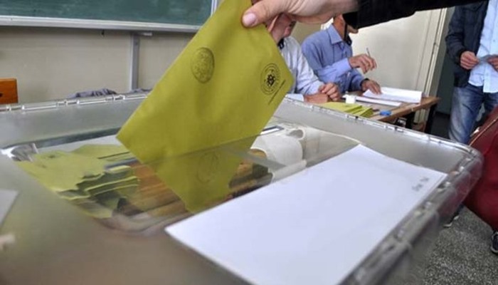 AKP anketlerden istediği sonucu alamıyor: Gizli ‘hayır’cılar korkutuyor