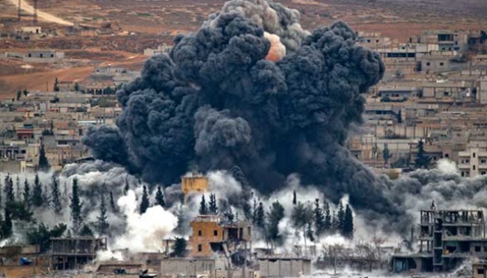 Suriye ordusundan ‘ABD IŞİD’in kimyasal silah deposunu vurdu, yüzlerce sivil öldü’ iddiası