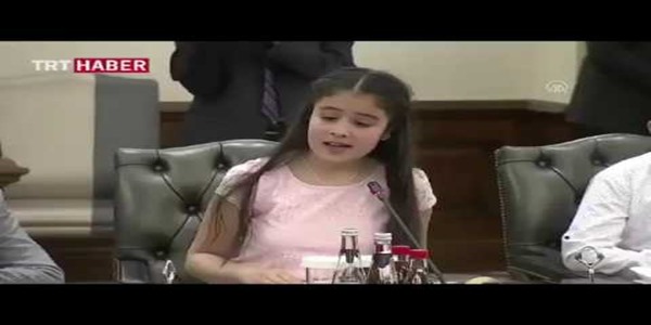 23 Nisan’da bakan koltuğuna oturan öğrencinin sözlerinden dolayı öğretmenine soruşturma!