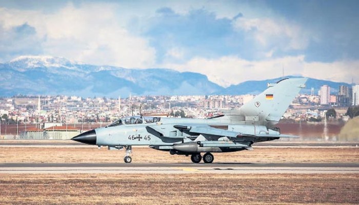 Türkiye milletvekillerinin İncirlik’e girmesine izni vermedi, Almanya çekilmeyi düşünüyor