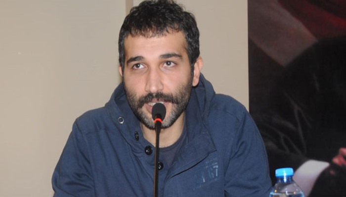 Barış Atay attığı twit yüzünden gözaltına alındı, sonra serbest bırakıldı