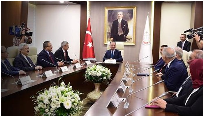 Bakan Bozdağ ve HSK’dan skandal hukuksuzluk: Kanun çıkmadan yetki dağıttılar