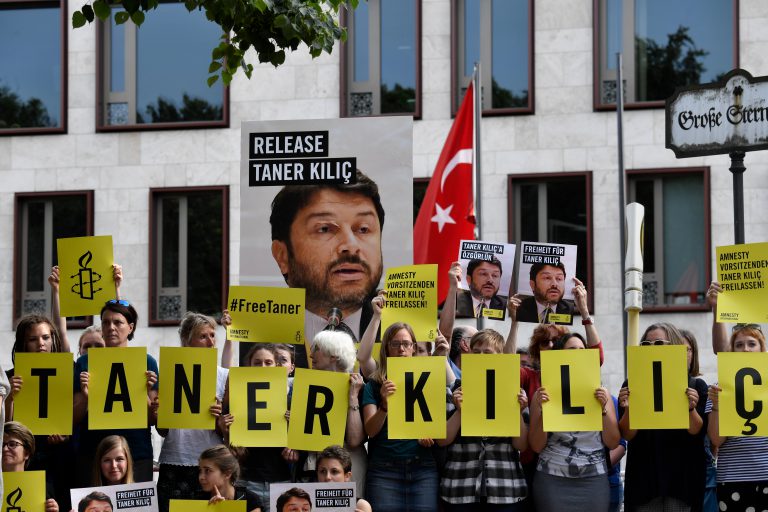 Af Örgütü’nün ‘Kılıç serbest kalsın’ kampanyasına 100 bin imza