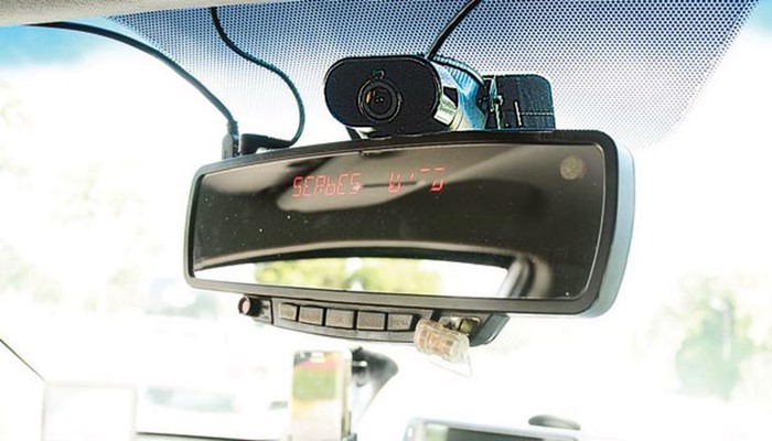 Takside konuşurken 2 kere düşünün: Yolcunun ses ve görüntüsü kaydedilecek