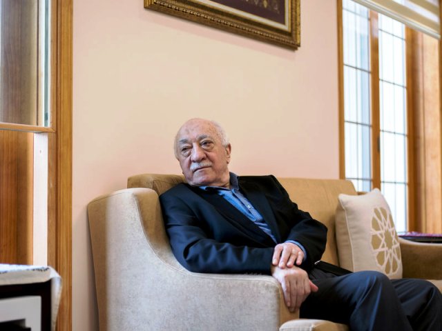Fethullah Gülen NPR’a konuştu: ‘O askerlerden biri arasaydı ‘cinayet işliyorsunuz’ derdim’