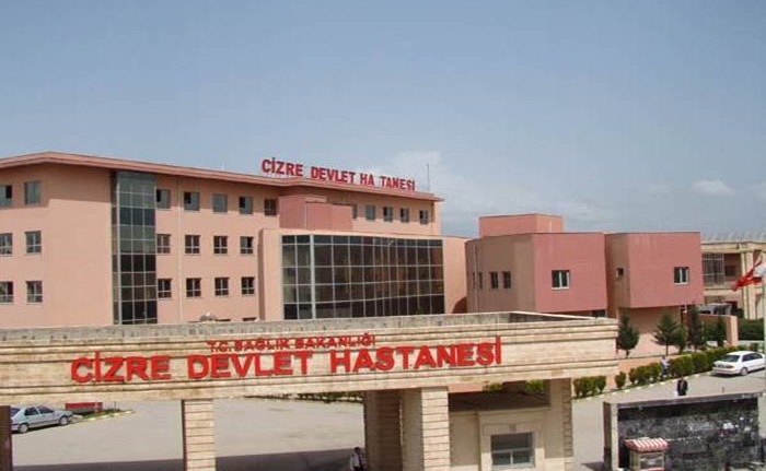 Cizre’de doktor yokluğundan 8 aylık hamile kadın karnındaki bebeği ile öldü