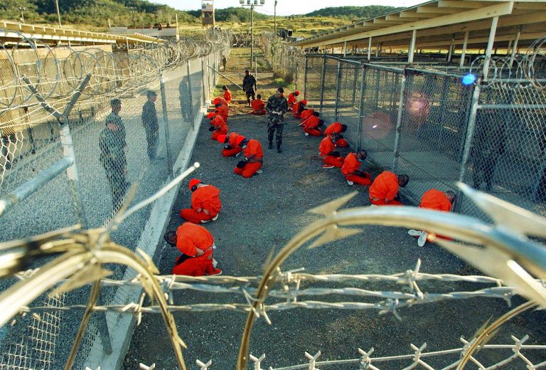 Erdoğan, Guantanamo kıyafetlerinin parasını sanık ve mahkumlara ödetecek