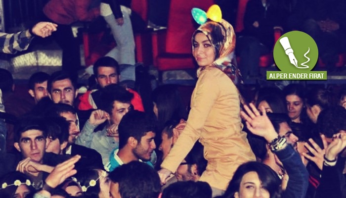 Dindar gençlik deyip ahlaksızlıkta zirve yaptılar