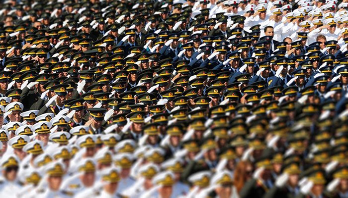 Milli Savunma Bakanı ‘darbe’ gerekçesiyle ihraç edilen asker sayısını açıkladı