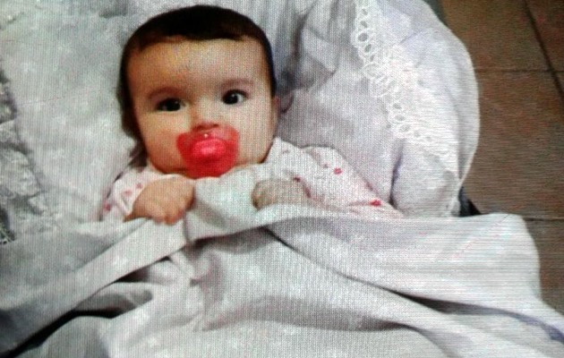 Babası yanında yokken dünyaya geldi, 4 aylıkken annesi ile birlikte hapse attılar