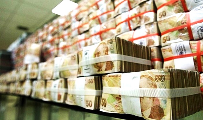 Vergiler kesmedi, hükümet borçlanmada rekor kırdı: Rakam yıl sonunda 125 milyar TL’yi buluyor