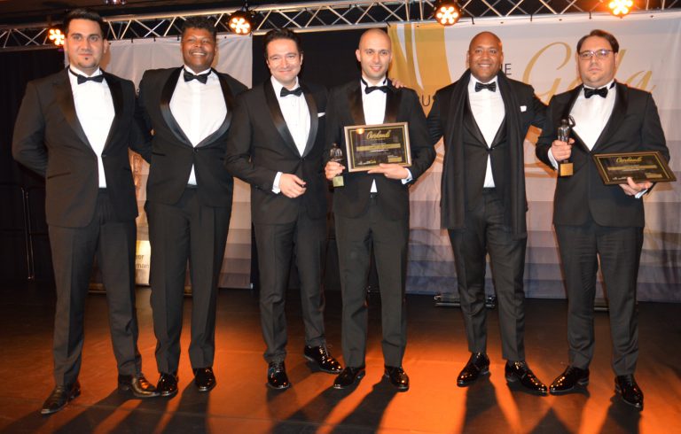 Türk girişimci halkın oylarıyla Hollanda’da yılın işadamı seçildi