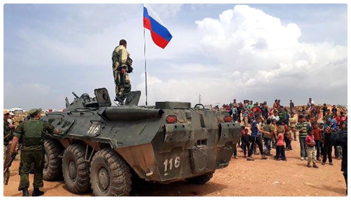Independent: Ruslar hala Afrin’de ve sokaklarda devriye geziyor