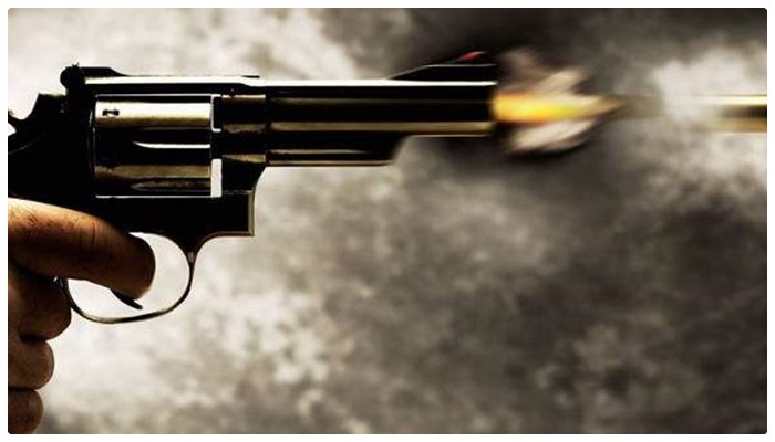 Bursa’da polis memuru tartıştığı okul müdürü ile öğretmeni vurdu