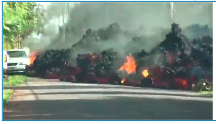 Volkanın patladığı Hawaii’de yolları lavlar kapattı, arabaları böyle yok etti