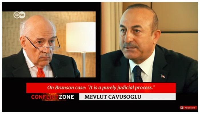 Bir bakanın ülkeyi utandıran halleri: Çavuşoğlu gerçek sorularla karşılaşınca Alman gazeteciye ‘röportaj böyle yapılmaz’ dersi verdi!