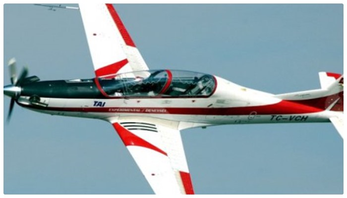 Gaziantep Üniversitesi’nin eğitim uçağı düştü, 1 pilot hayatını kaybetti.