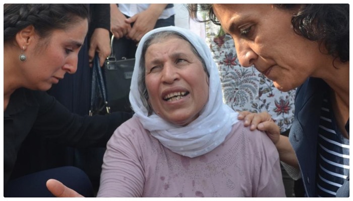Suruç’ta önce 2 çocuğunu sonra da eşini kaybeden anne ağıt yaktı: “Ah Tayyip ah sen vurdun oğullarımı”