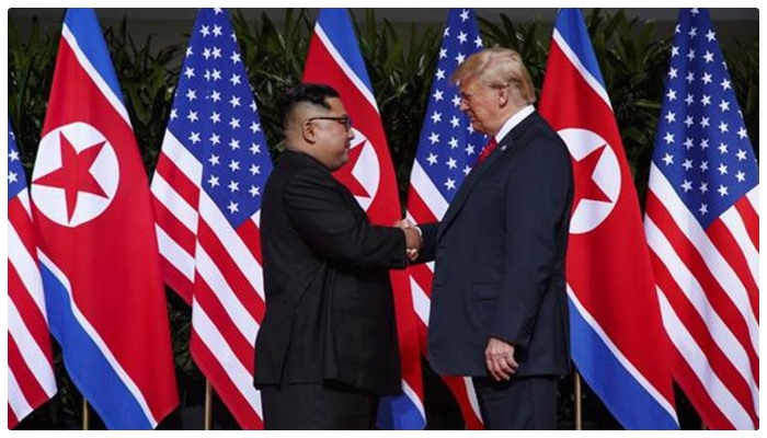 Kritik zirve gerçekleşti: Trump ve Kim ilk kez bir arada
