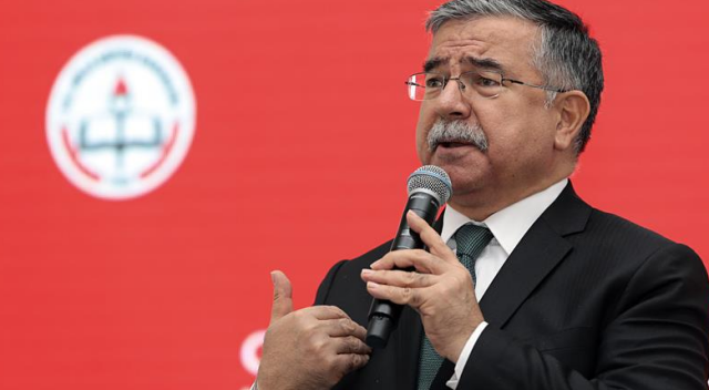 Bakan övünüyor ama eğitimin hali içler acısı
