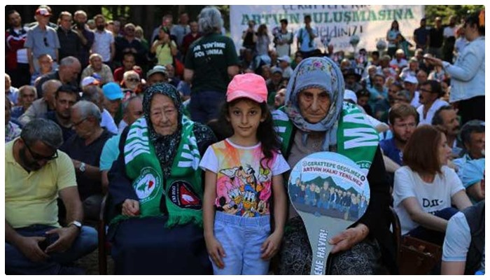 Cerattepe için mücadele eden 95 yaşındaki Erzade Nine: “Beni öldürsünler yeter ki Artvin kurtulsun”