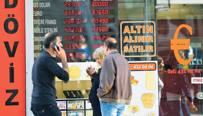 Daily Telegraph: Türkiye resesyona ilerliyor