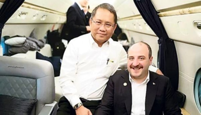 İtibardan tasarruf olmazmış: AKP’li bakandan tarifeli seferle uçan Endonezyalı mevkidaşına ‘özel uçak jesti!”