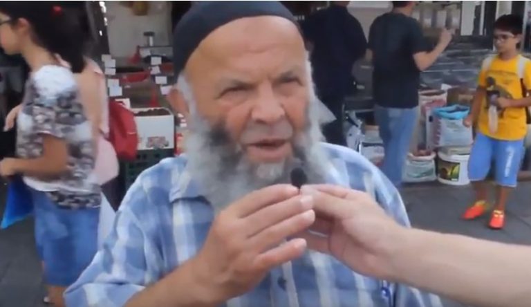 Kürtaj Dede yine piyasada: Ekonomi batiyah, Trump kafalılar doları yükseltiyah!