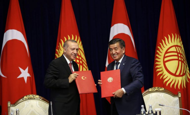 Kırgız Cumhurbaşkanı Erdoğan’a böyle cevap verdi: “SAPAT Eğitim Kurumları bizim gözetimimizde çalışıyor”