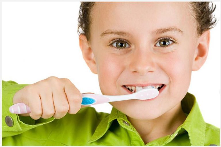 Çocukların diş sağlığında anne ve babaların yaptığı 7 hata
