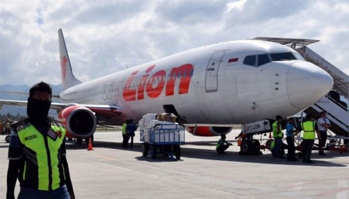 Endonezya’da 188 yolcusu bulunan Boing 737 yolcu uçağı düştü; enkaza ulaşıldı