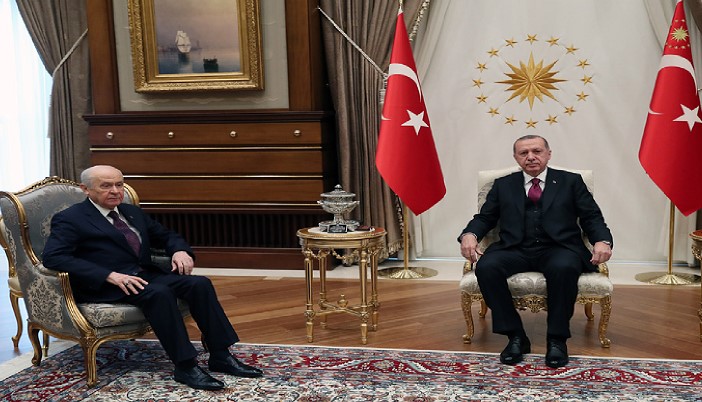 Bahçeli’den Erdoğan’a tam itaat: İstanbul ile birlikte Ankara ve İzmir’de de aday çıkarmayacağız