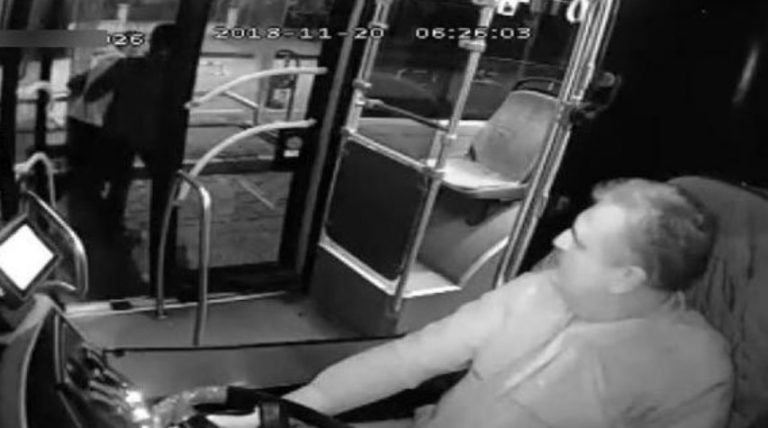  ‘Yardım edin, elinde silah var’ çığlıklarını duyan olmadı, eşi başından kurşunla vurarak öldürdü