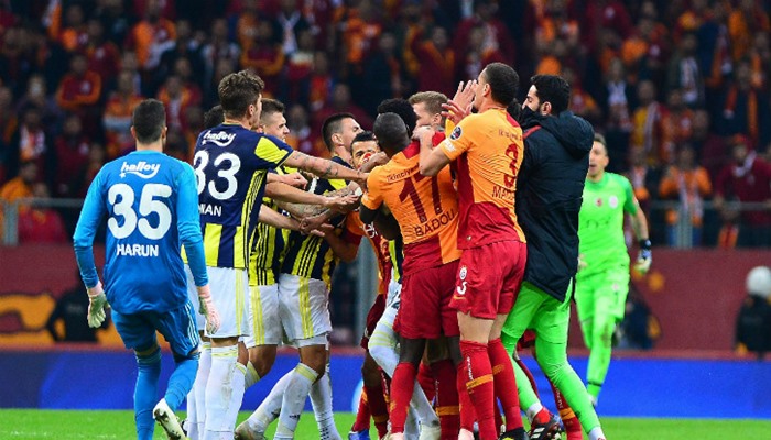 Kavgalı derbide Fatih Terim ve Hasan Şaş dahil 16 kişi PFDK’ya sevk edildi